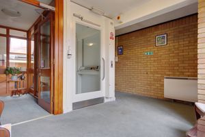 Communal Landing- click for photo gallery